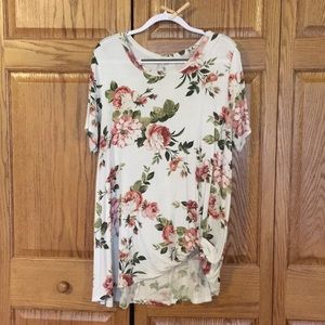 Floral tunic top